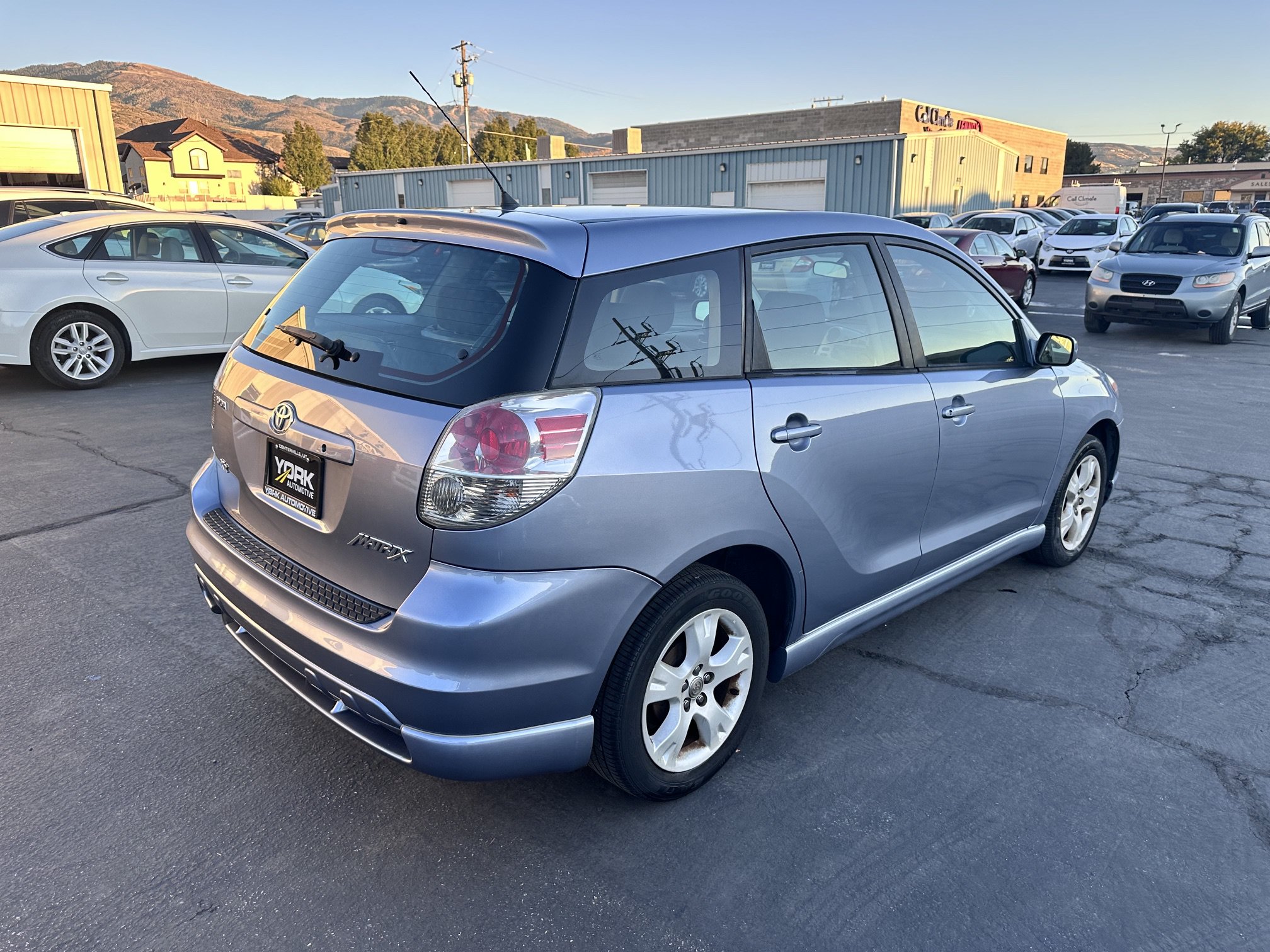 Used 2005 Toyota Matrix XR w/ Extra Value Pkg 2 FWD image 3