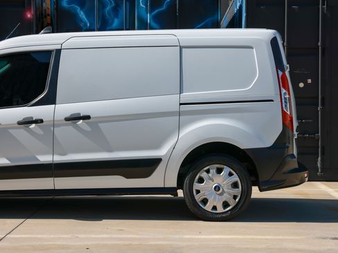Used 2020 Ford Transit Connect XL FWD image 35