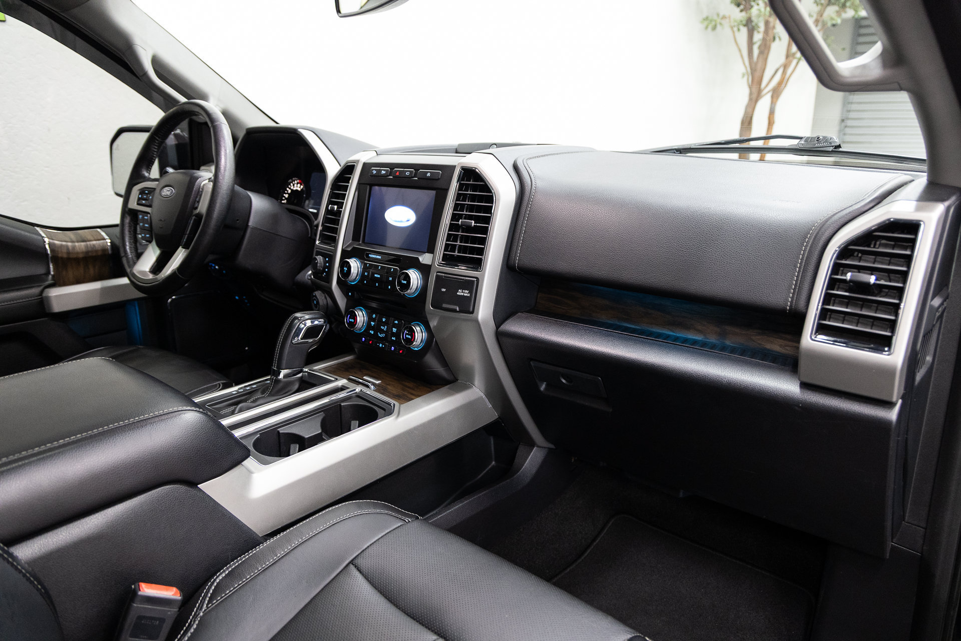 Used 2018 Ford F150 4x4 SuperCrew image 13
