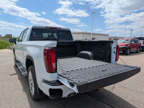 New 2026 GMC Sierra 1500 Denali w/ Technology Package AWD/4WD image 13