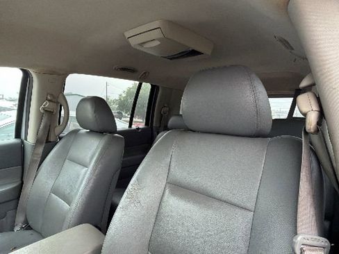 Used 2006 Dodge Durango SLT RWD image 12