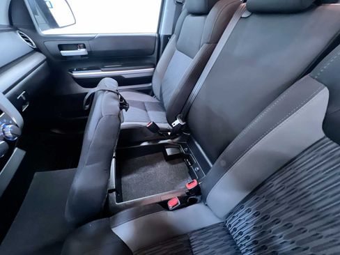 Used 2015 Toyota Tundra SR5 AWD/4WD image 29