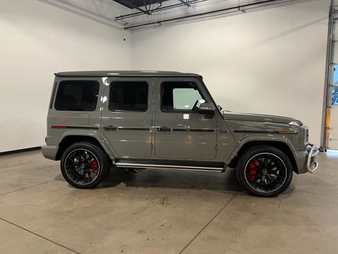 Used 2021 Mercedes-Benz G 63 AMG 4MATIC w/ Seat Comfort Package image 2