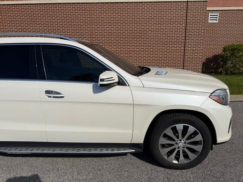 Used 2017 Mercedes-Benz GLS 450 4MATIC image 37