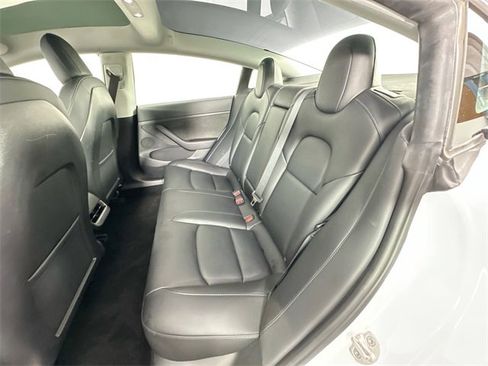 Used 2023 Tesla Model 3 Standard Range image 22