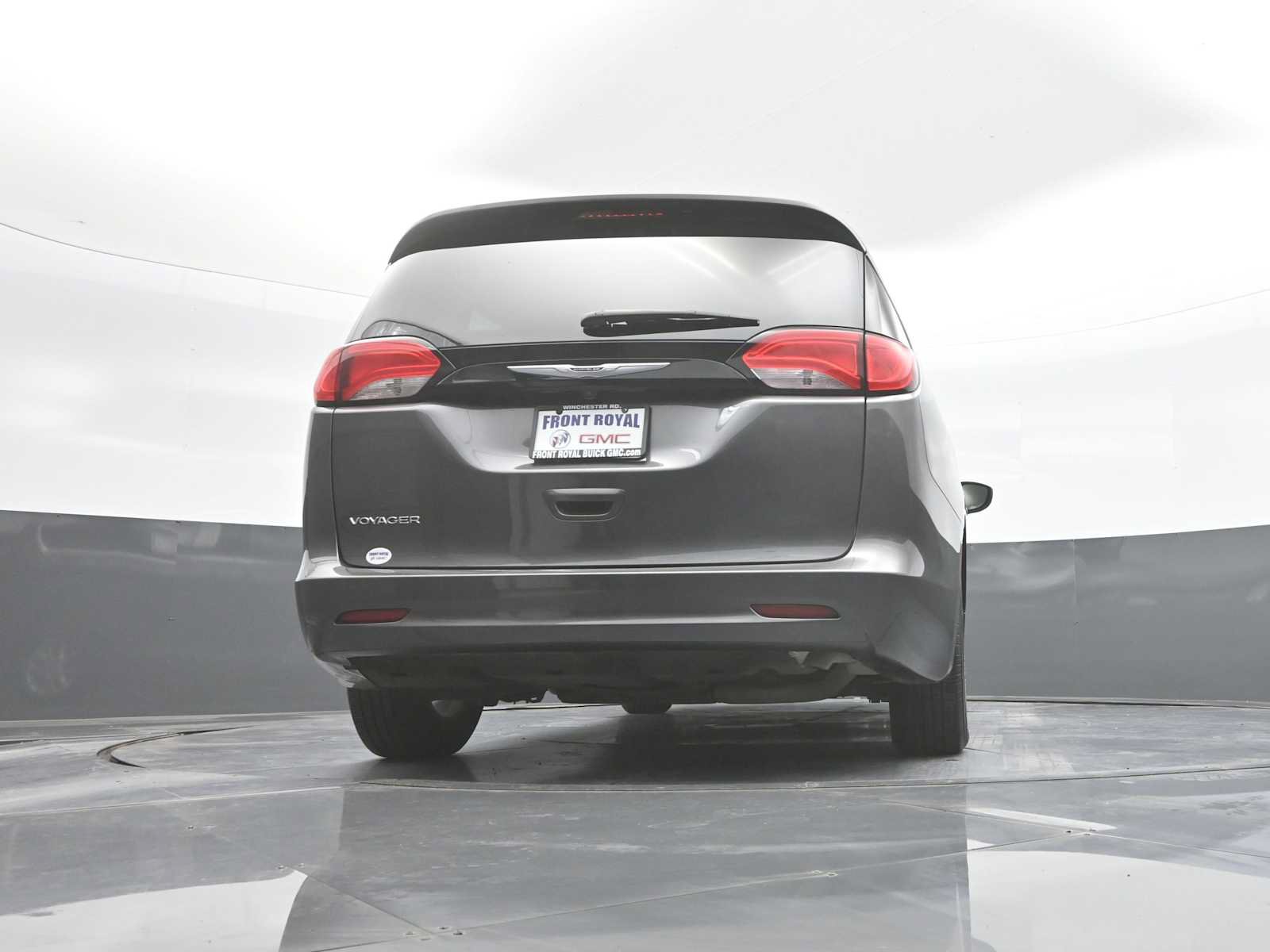 Used 2023 Chrysler Voyager LX FWD image 45