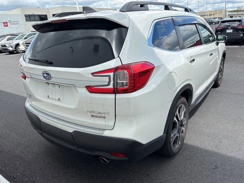Used 2023 Subaru Ascent Touring AWD/4WD image 9