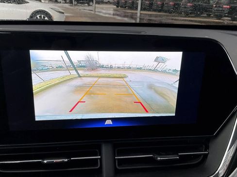 Certified 2025 Chevrolet Trax LT image 26