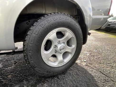 Used 2004 Nissan Frontier LE image 22