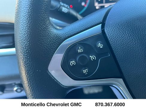 Used 2023 Chevrolet Traverse LS w/ Safety Package image 17