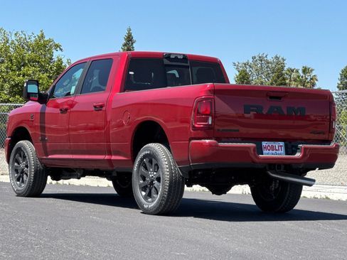 New 2026 RAM 2500 Laramie AWD/4WD image 5