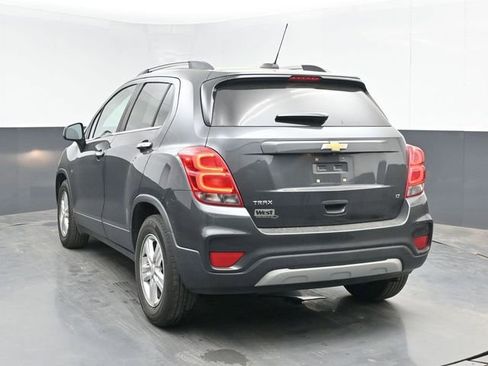 Used 2017 Chevrolet Trax LT w/ LT Convenience Package image 7