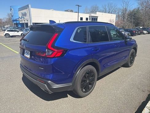 Used 2023 Honda CR-V Sport Touring image 4