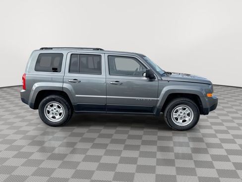 Used 2014 Jeep Patriot Sport image 10