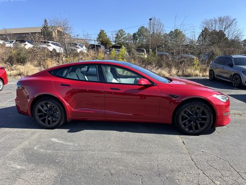 Used 2022 Tesla Model S image 8