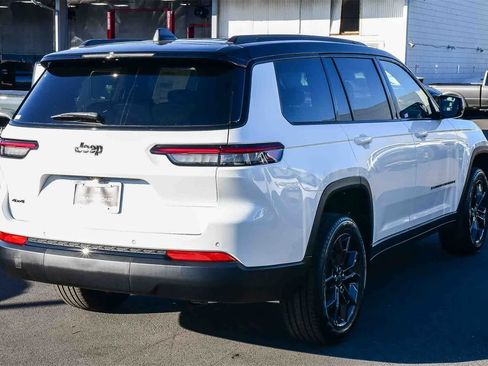 New 2025 Jeep Grand Cherokee L Limited image 4