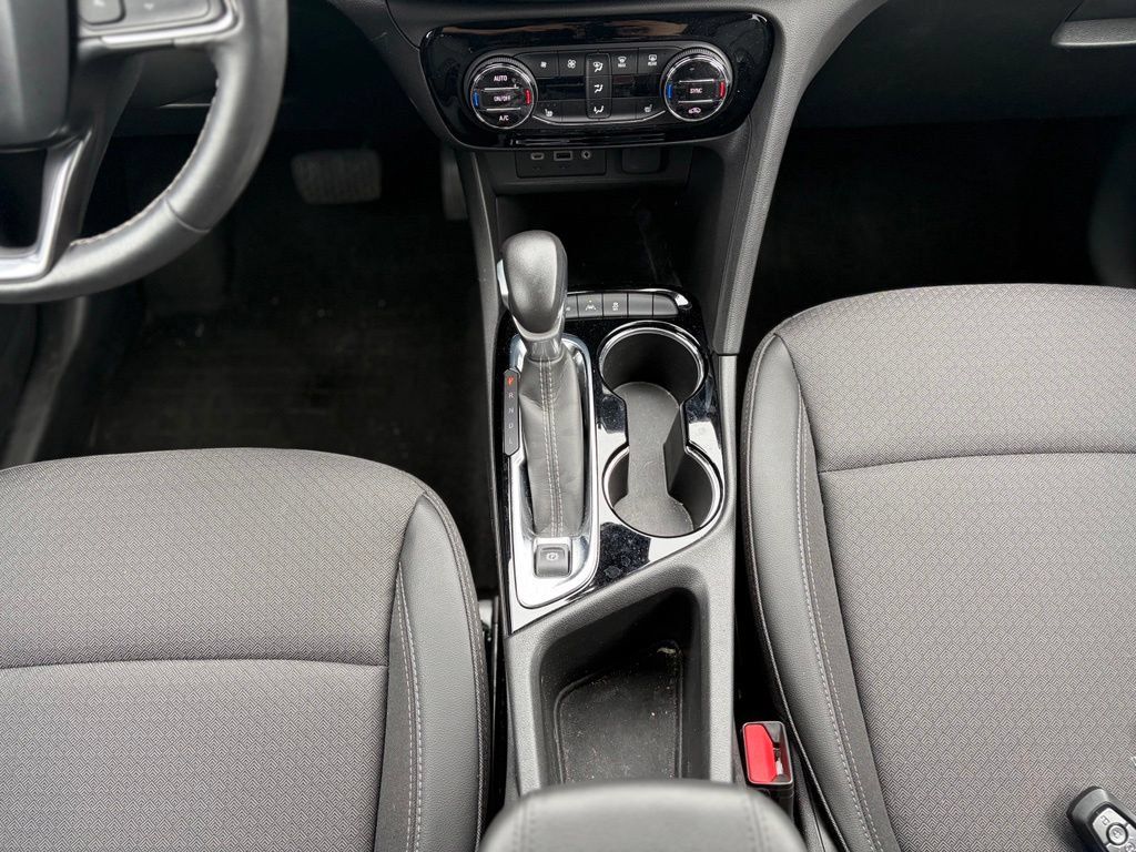Used 2023 Buick Encore GX Select w/ Safety Package II AWD/4WD image 26