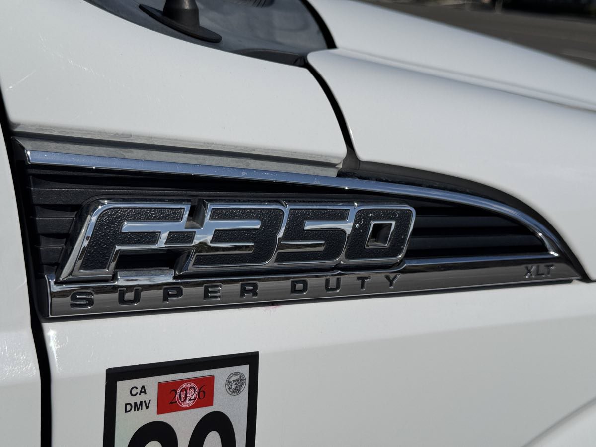 Used 2011 Ford F350 XLT w/ XLT Premium Pkg AWD/4WD image 7