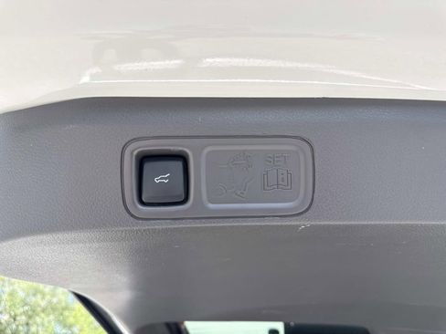 Used 2021 Ford Expedition Limited w/ Cargo Package AWD/4WD image 12
