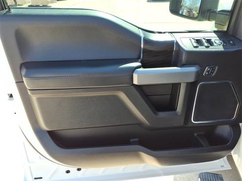 Used 2019 Ford F250 Platinum w/ Platinum Ultimate Package image 18