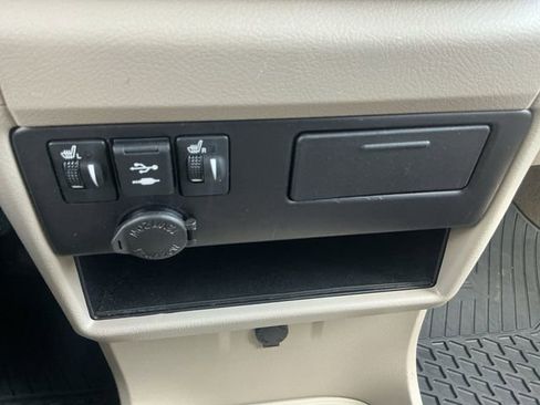 Used 2018 Toyota Sienna XLE AWD/4WD image 24
