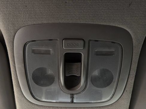 Used 2011 Kia Soul ! FWD image 26