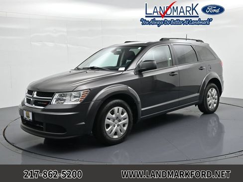 Used 2020 Dodge Journey SE FWD image 1