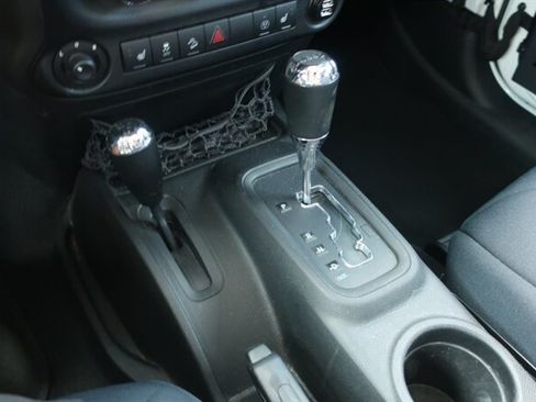 Used 2014 Jeep Wrangler Sahara AWD/4WD image 20