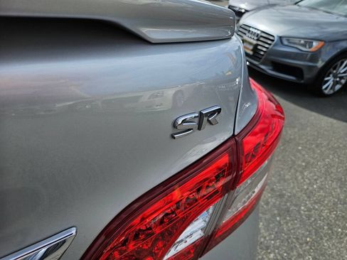 Used 2015 Nissan Sentra SR FWD image 10