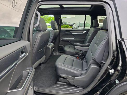 New 2026 GMC Acadia Elevation w/ Elevation Premium Package AWD/4WD image 26