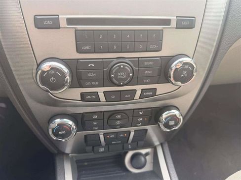 Used 2011 Ford Fusion Hybrid image 29