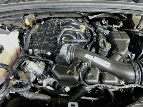 Used 2023 Jeep Grand Cherokee Altitude AWD/4WD image 29