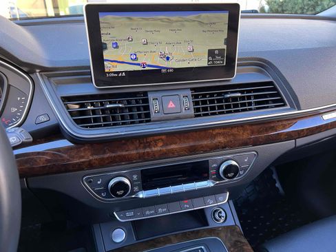 Used 2018 Audi Q5 2.0T Premium Plus w/ Premium Plus Package image 8