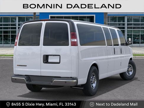 New 2026 Chevrolet Express 3500 LT w/ LT Preferred Equipment Group RWD image 5