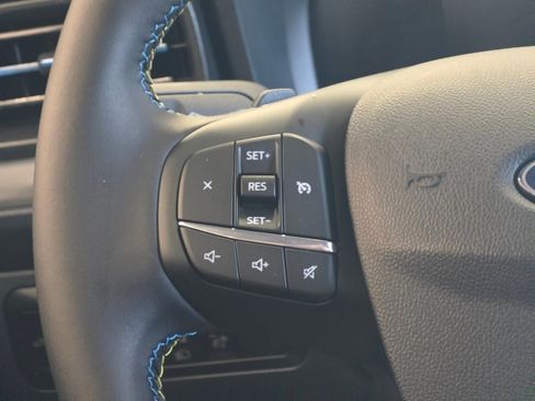 New 2025 Ford Maverick Lobo image 17