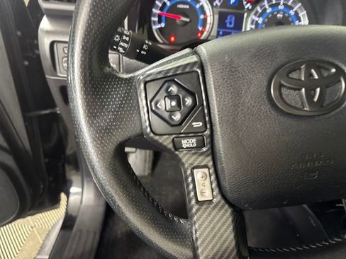 Used 2016 Toyota 4Runner Limited image 15