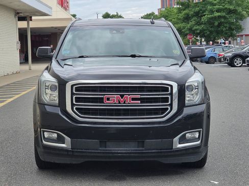 Used 2017 GMC Yukon SLT w/ Open Road Package AWD/4WD image 2