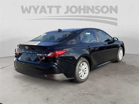 Certified 2025 Toyota Camry LE image 5