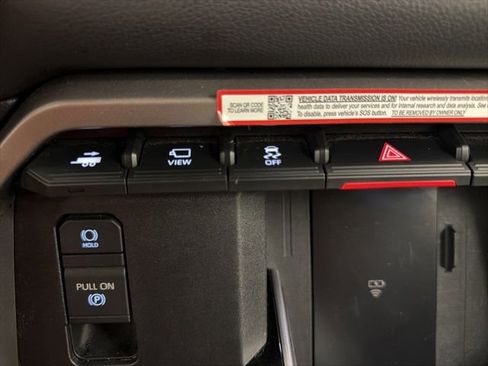 Used 2025 Toyota Tundra Limited AWD/4WD image 75