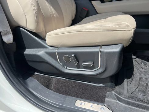 Used 2023 Ford Expedition Max Platinum AWD/4WD image 24