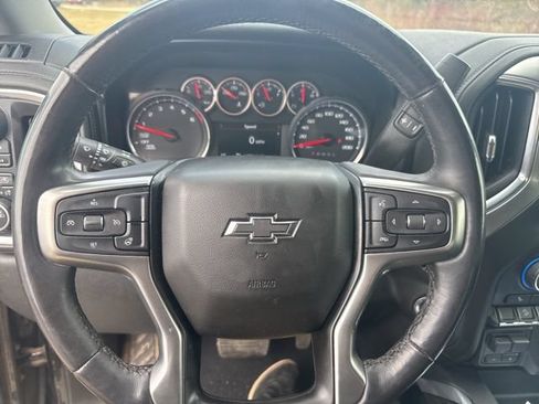 Used 2021 Chevrolet Silverado 1500 LT Trail Boss w/ Convenience Package II AWD/4WD image 12