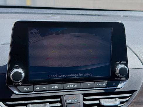 Used 2023 Nissan Altima 2.5 SV FWD image 12