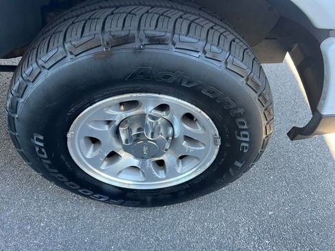 Used 2011 Ford Ranger XLT image 24