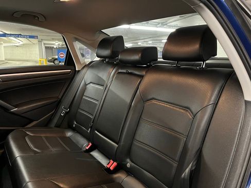 Used 2017 Volkswagen Passat 1.8T SE image 18