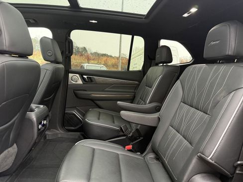 Used 2025 Buick Enclave Avenir w/ Super Cruise Package image 20