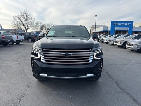 Used 2023 Chevrolet Tahoe High Country image 2