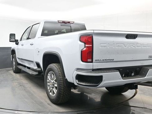 New 2026 Chevrolet Silverado 2500 High Country w/ High Country Premium Package AWD/4WD image 12