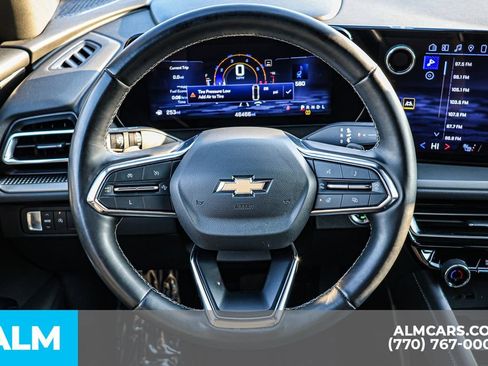 Used 2024 Chevrolet Traverse LT image 33