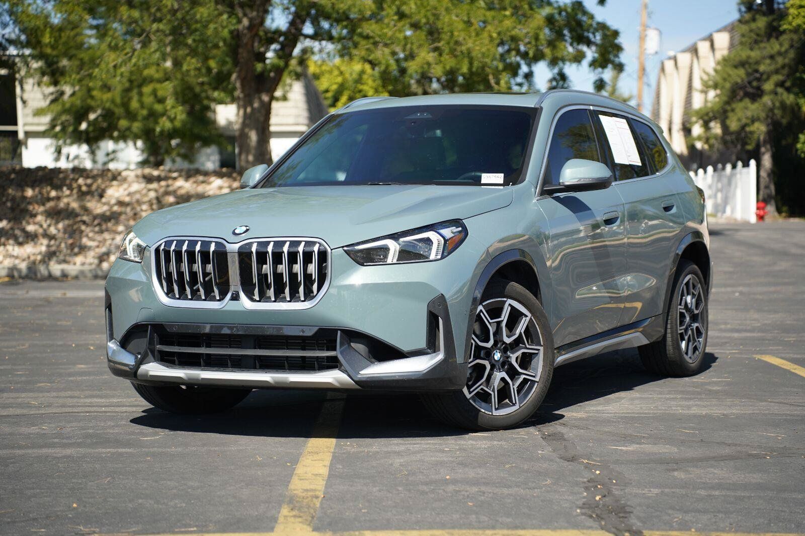 Used 2025 BMW X1 xDrive28i w/ Premium Package AWD/4WD image 1