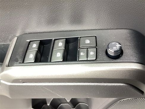 Certified 2023 Toyota Tacoma TRD Off-Road image 27